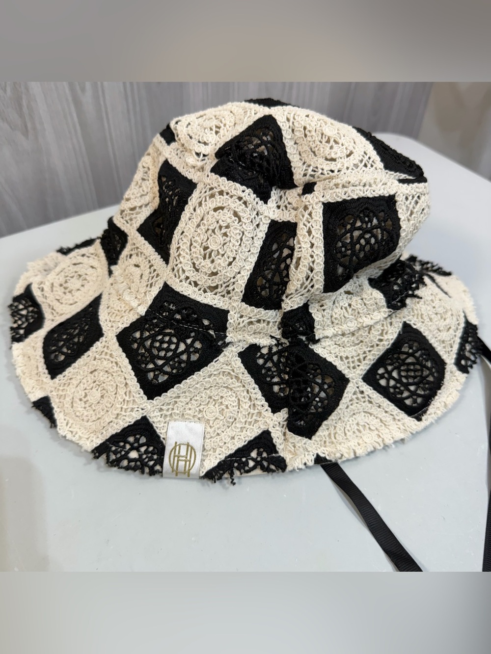House Of Harlow 1960 Ivory Black Checkered Crochet Bucket Hat OS Boho Beach Fest